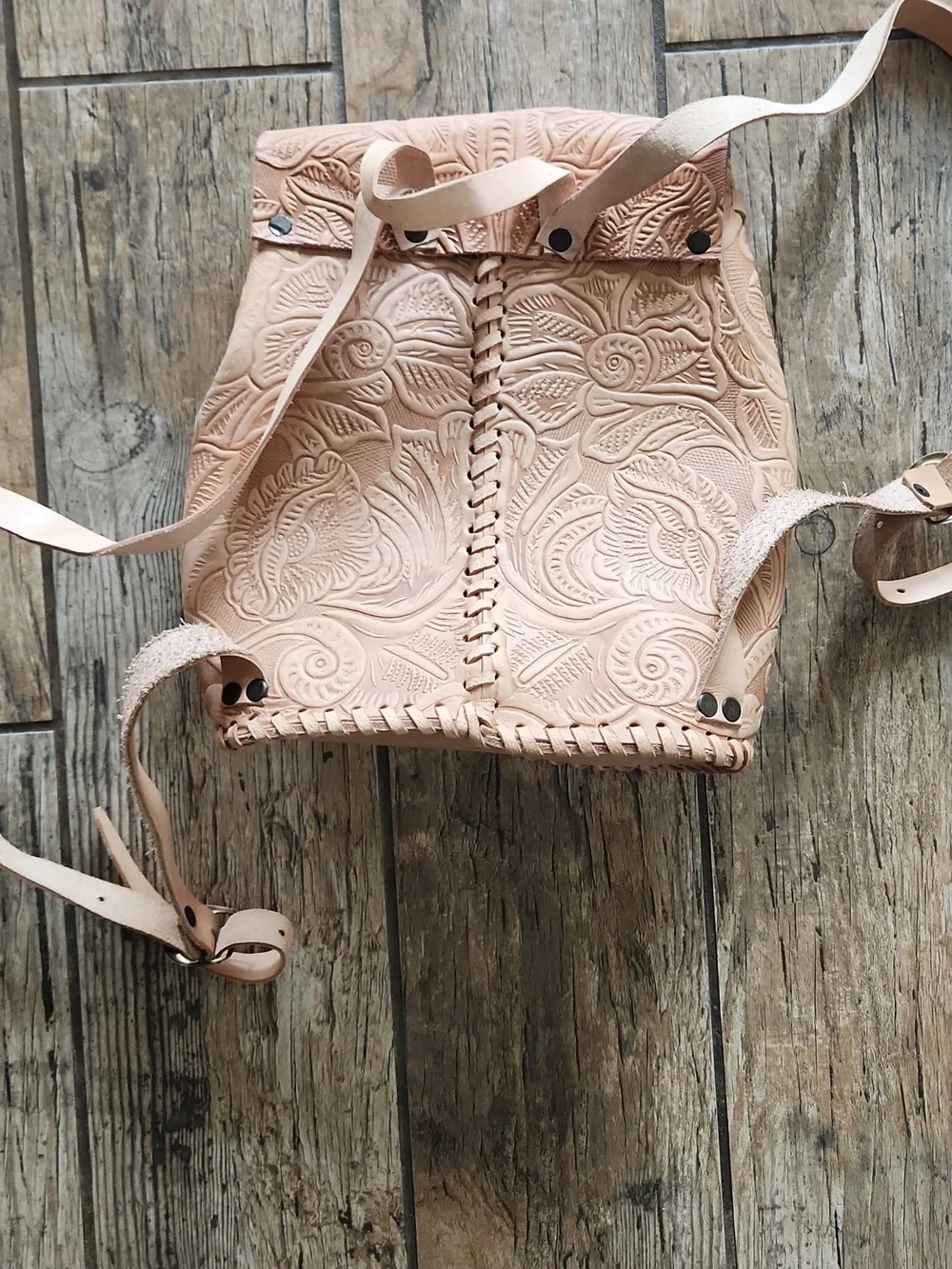Handmade and hand tooled backpack “Frida Kahlo “ collection limited edition - Picture 2 of 5